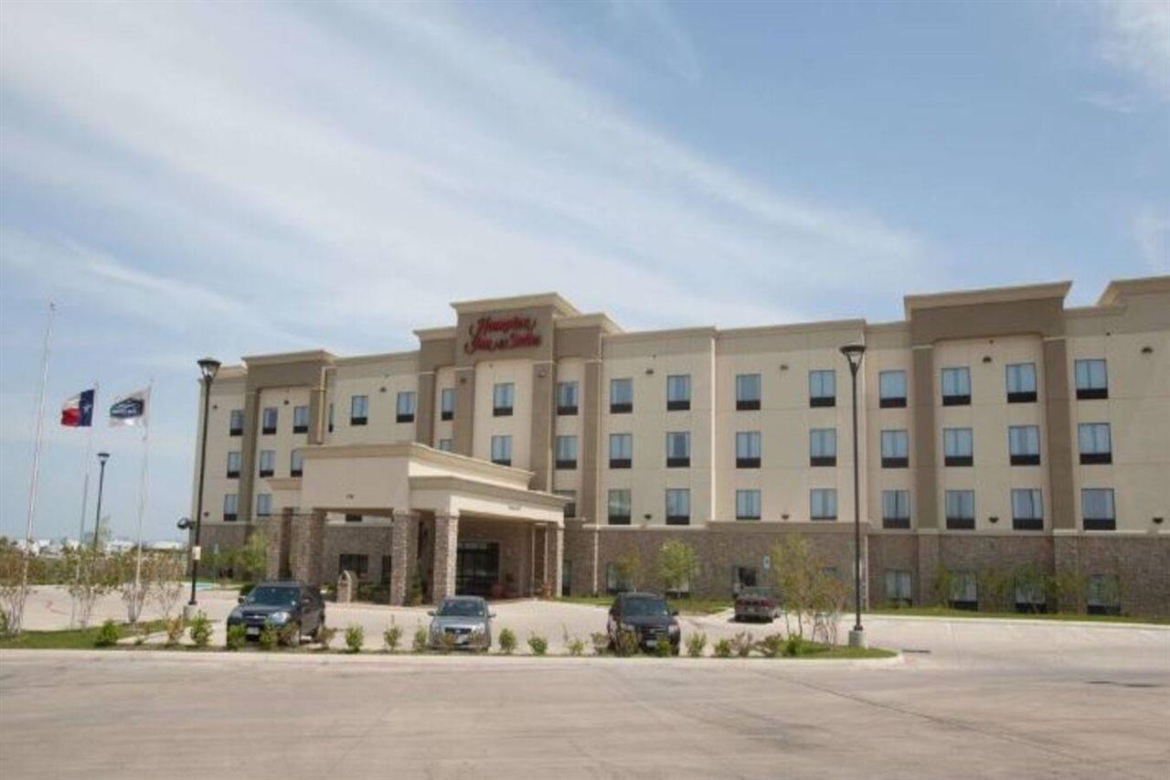 Hampton Inn & Suites Dallas I-30 Cockrell Hill, Tx Exterior foto